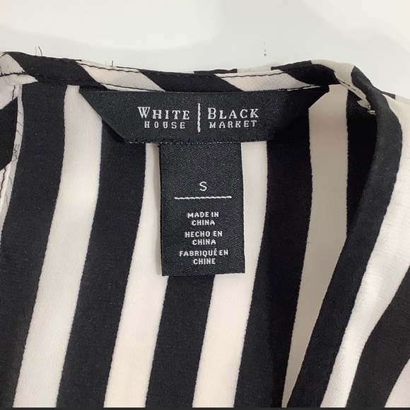 WHBM stripped v-neck crossed front sleeveless waist band blouse size Small EUC - Picture 3 of 4
